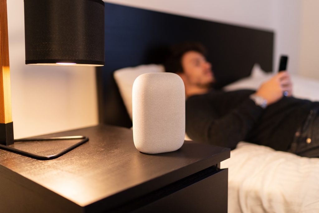 Audio_Speakers_Google_Nest_Bedtime